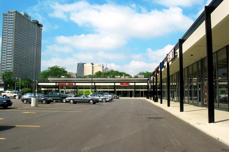 The Shops at Lafayette Park